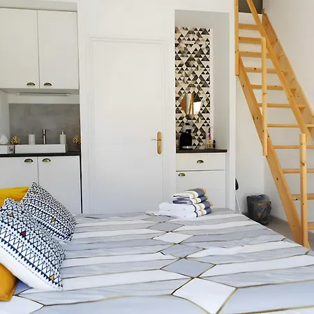 D'hotes Le Cocon De Lily Bed & Breakfast 3*